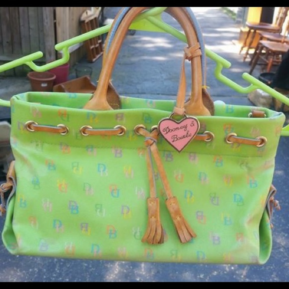Dooney & Bourke