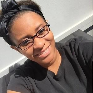 Meet your Posher, Dakota