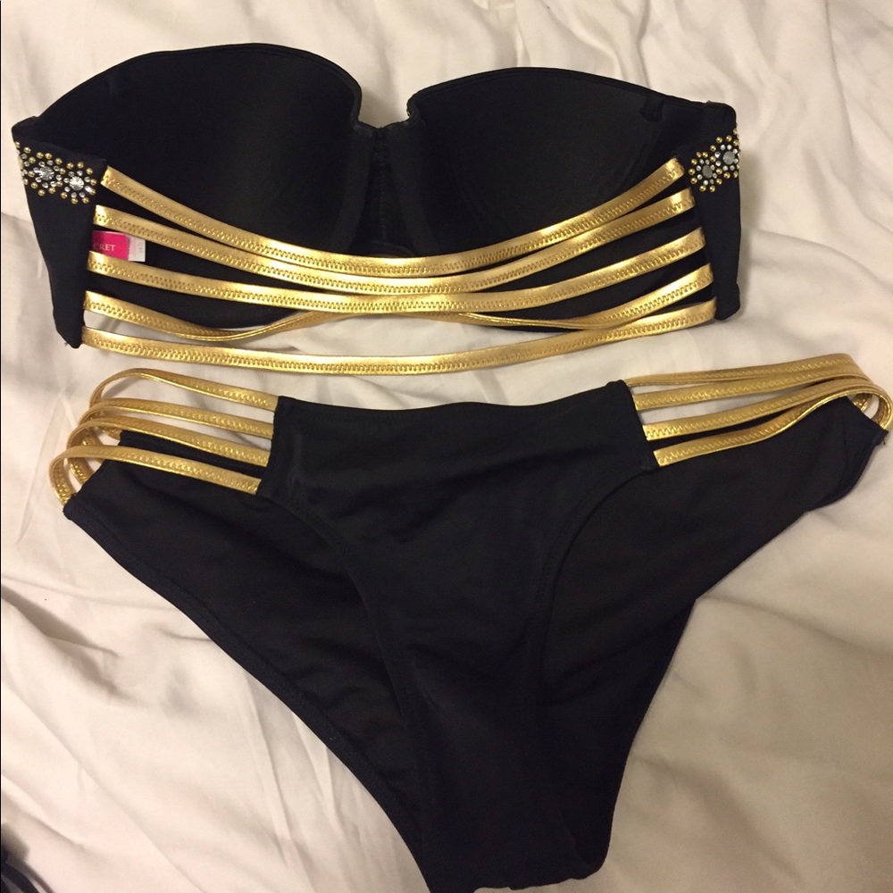 Never worn Victoria's Secret swimsuit