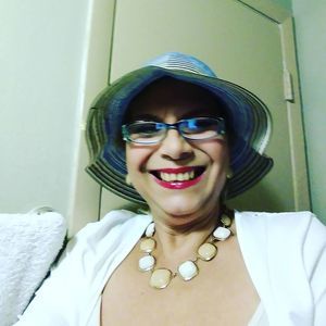 Meet your Posher, Aida