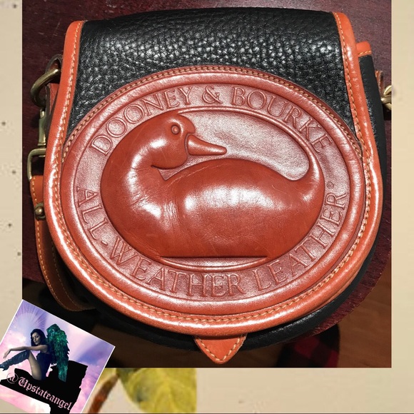 Dooney & Bourke Handbags - Vintage Dooney & Bourke BIG DUCK AWL  R150 BAG