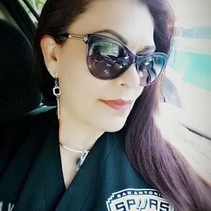 Meet your Posher, Aurora