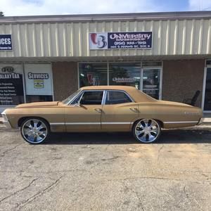 Meet your Posher, Hasani