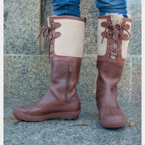 UGG'S Women's Belcloud Boots size 8