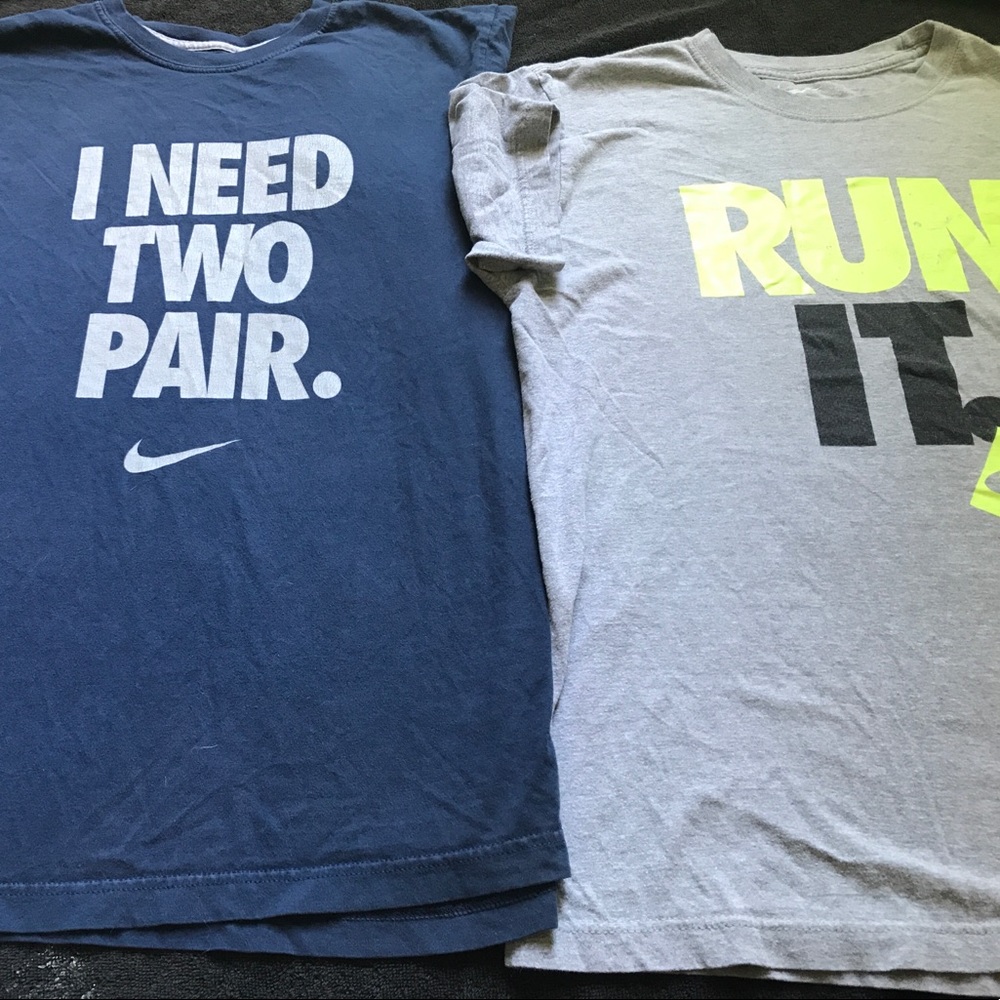 2 used Men's medium Nike t-shirts