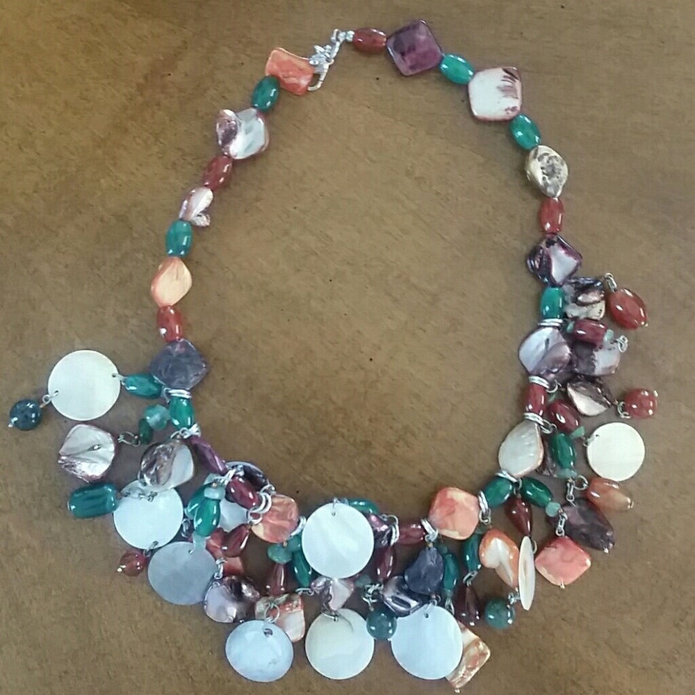 Women's necklace