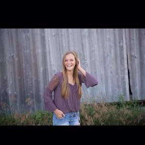 Meet your Posher, Alyssa