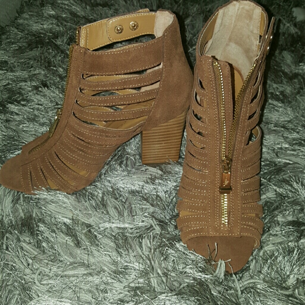 Report signature booties