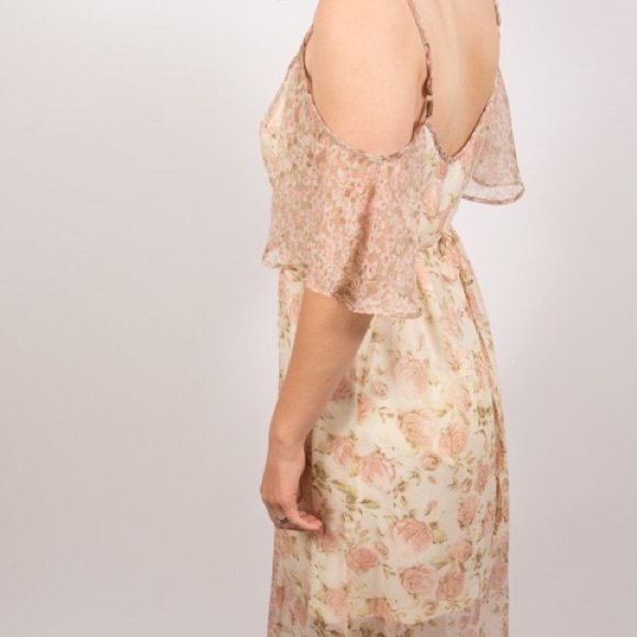 Band of Gypsies Dresses & Skirts - Band of Gypsies, Size L flower hippie dress