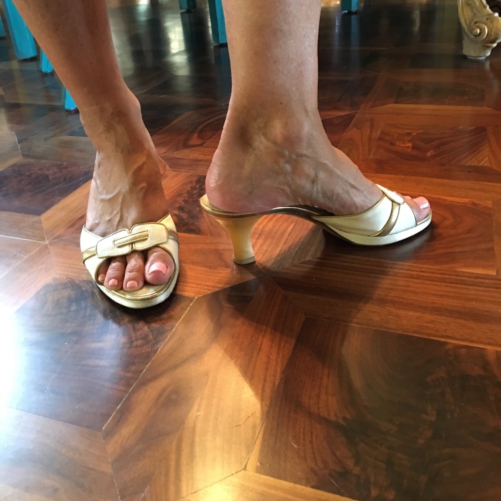 Louis Vuitton satin kitten heels