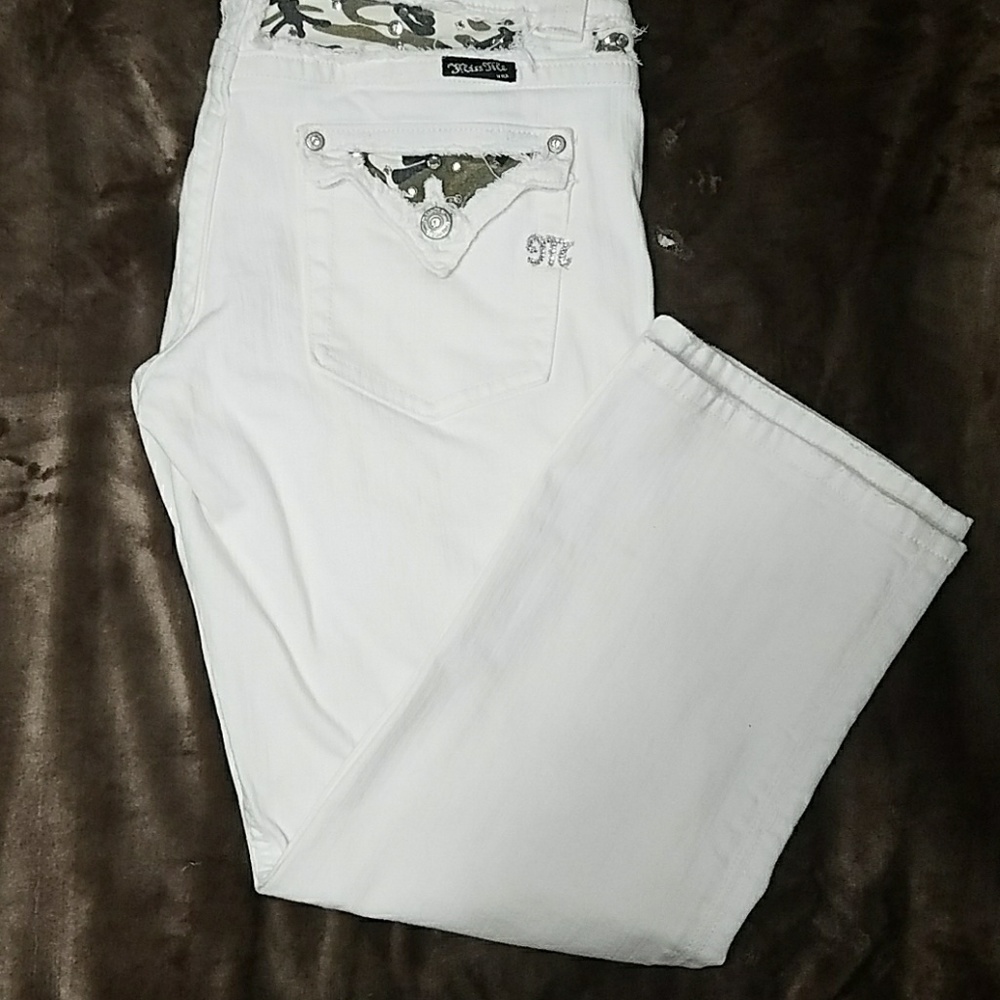 Miss me white capris