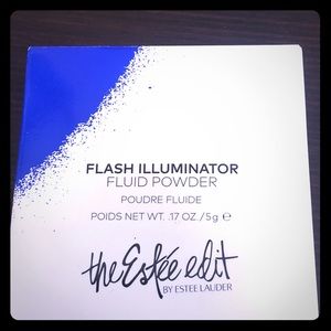 Estee edit Flash Illuminator Fluid Powder
