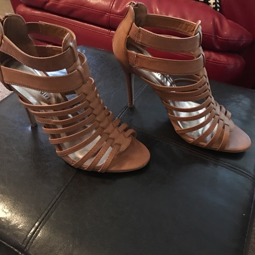 STEVE MADDEN..MADEN GIRL HEELS - Picture 2 of 6