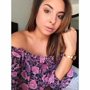 Meet your Posher, Daniela