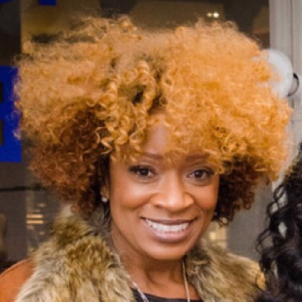 Meet your Posher, Yvette