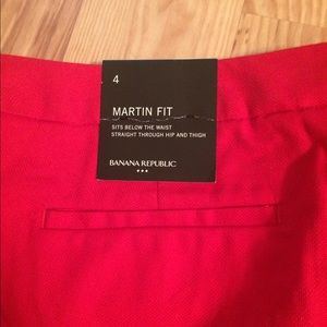 Red cropped Martin Fit