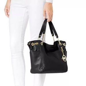 Micheal Kors satchel
