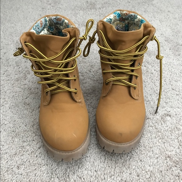 Rue 21 etc! Shoes - Timberland-style Hiking Boots 6/7