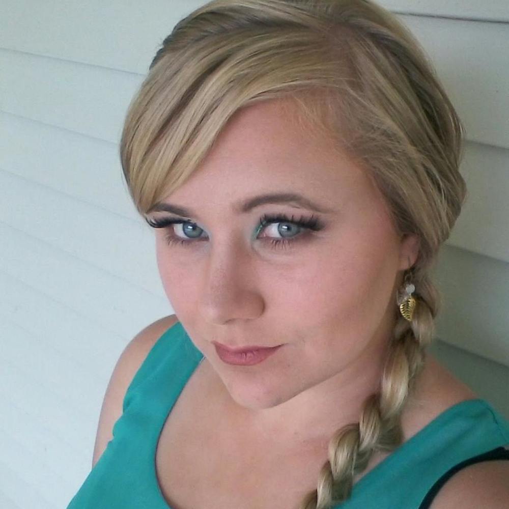 Meet your Posher, Kayla
