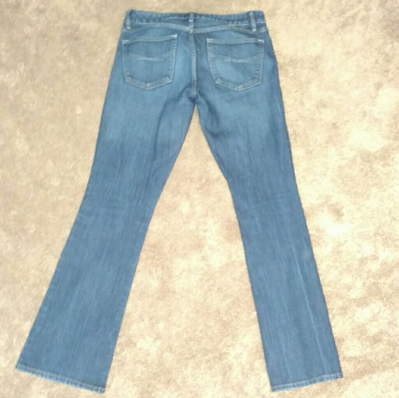 ❌SOLD Gap Sexy Boot jeans in a dark wash - Picture 2 of 8