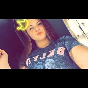 Meet your Posher, Alyssa