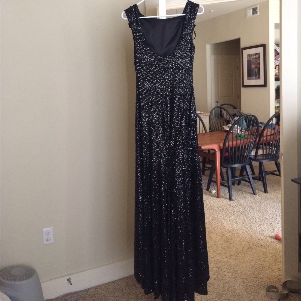 Formal Dress - Picture 2 of 2