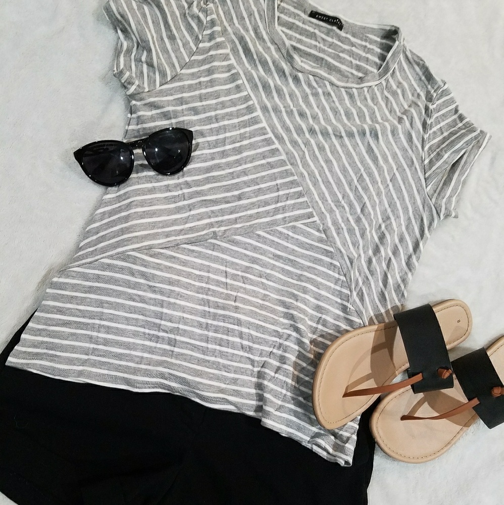 Grey stripe tee