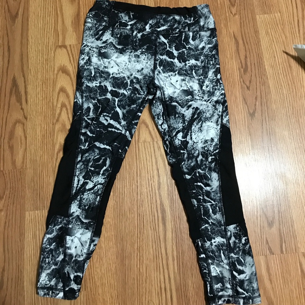 Capri work out pants