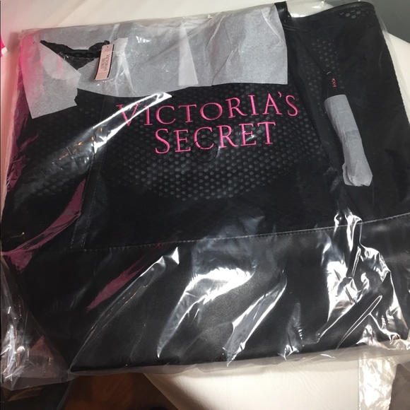 NWT VS Tote black - Picture 2 of 5