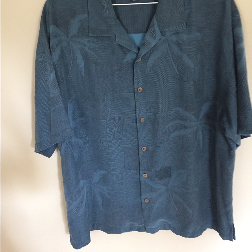 Tommy Bahama 100% Silk XL Shirt