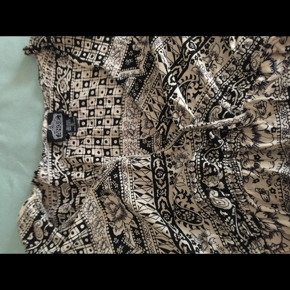 *PRICEDROP* Geo Print Angie Romper - Size Small - Picture 3 of 6