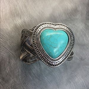 NEW Turquoise Heart Silver tone Cuff Bracelet