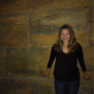 Meet your Posher, Danielle