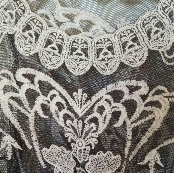 Embroidered and net top - Picture 3 of 4