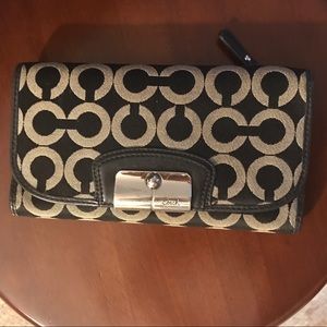 Coach wallet