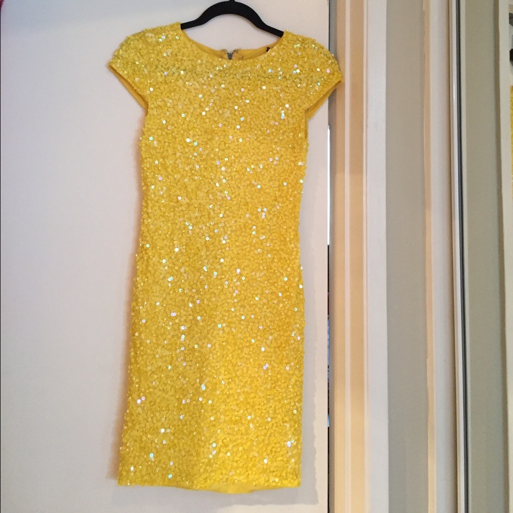 Alice and Olivia yellow sequin dress size xs