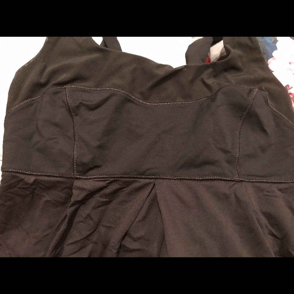 Lululemon top - Picture 4 of 5