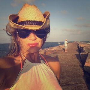 Meet your Posher, NOT FOR SALE:)