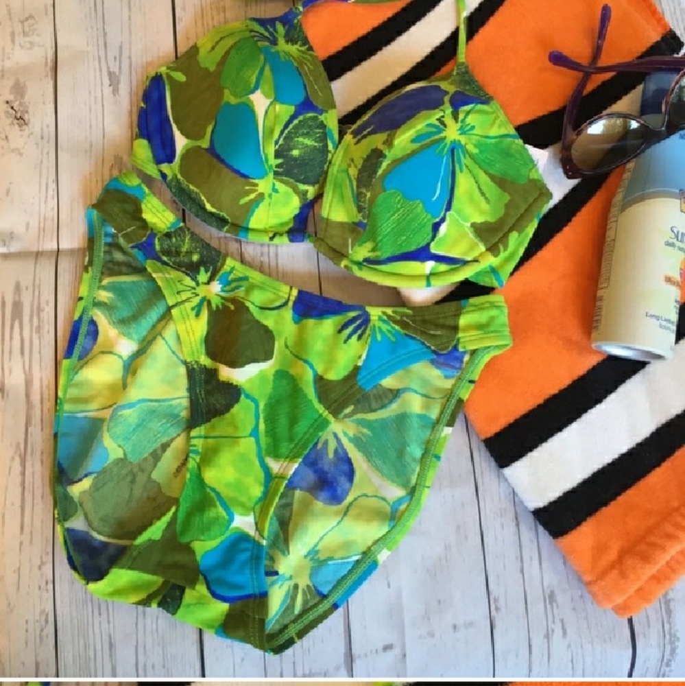 🌴 Tropical Print Bikini