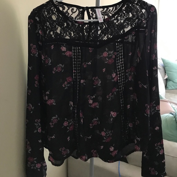 Dress shirt - Picture 1 of 3