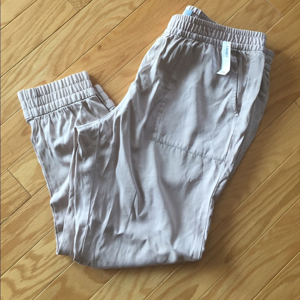 Cropped pants