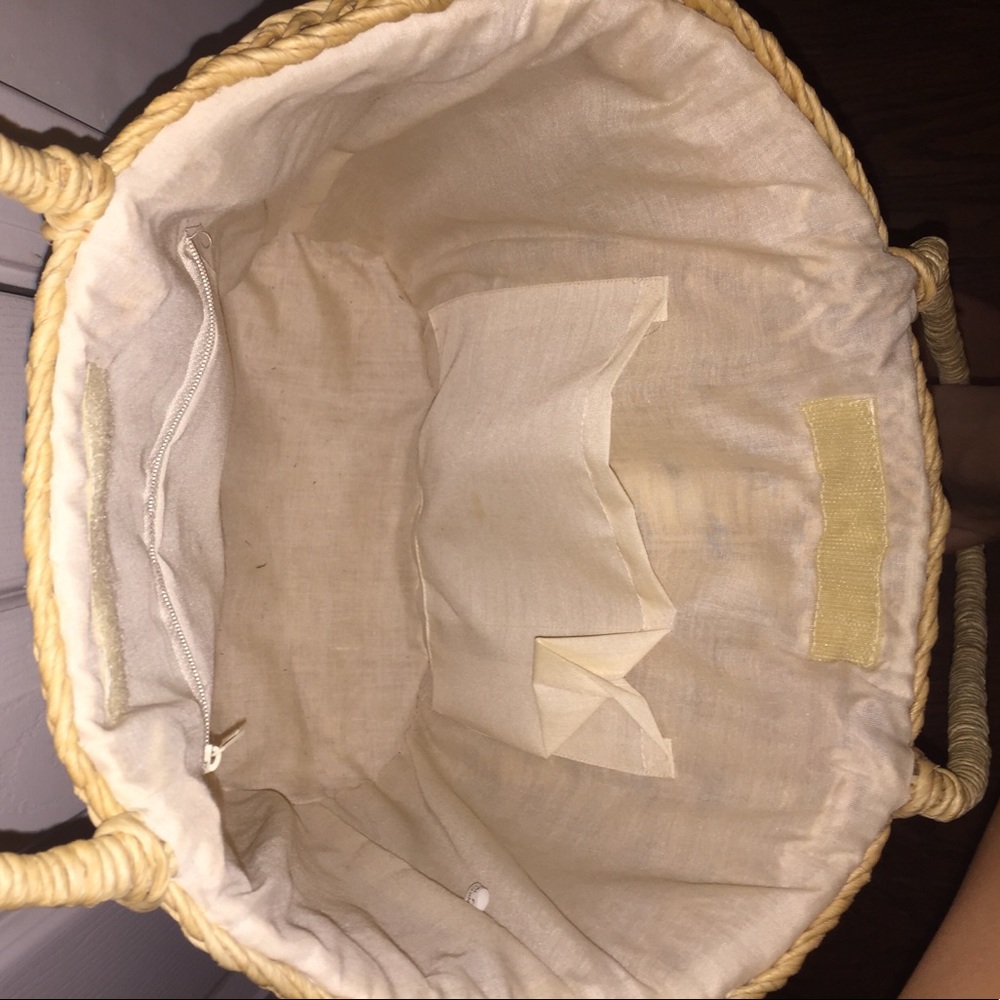 Woven tote - Picture 4 of 4