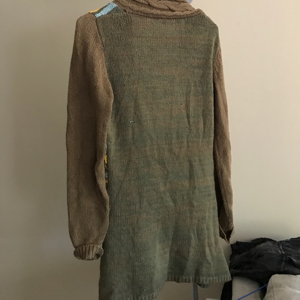 Cardigan - Picture 2 of 2