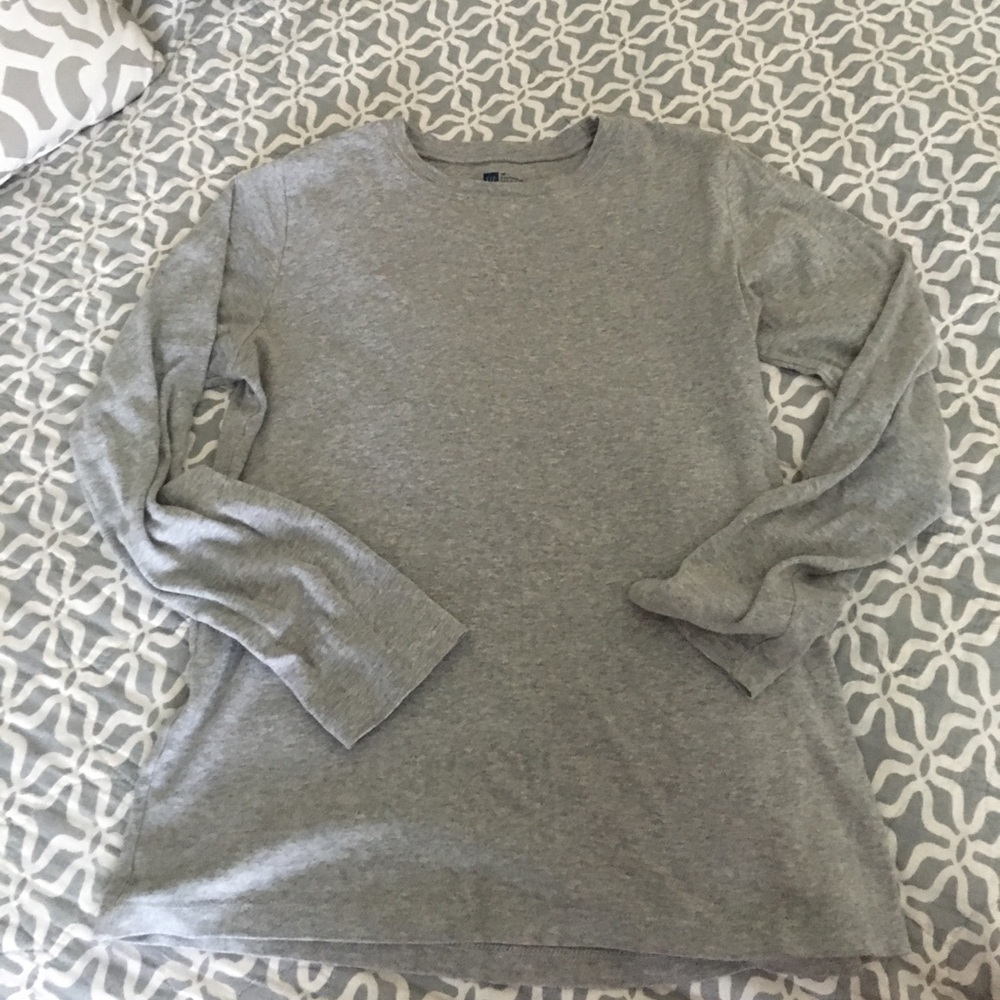 Gap shirt