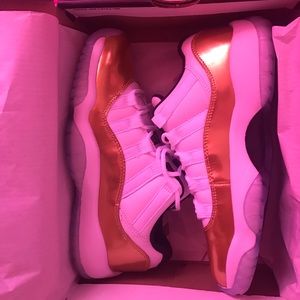 Air Jordan 11s White/Gold Brand New  Never worn
