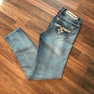 ❌ SOLD LOCALLY ❌ 🍀Rock Revival Jacklyn🍀