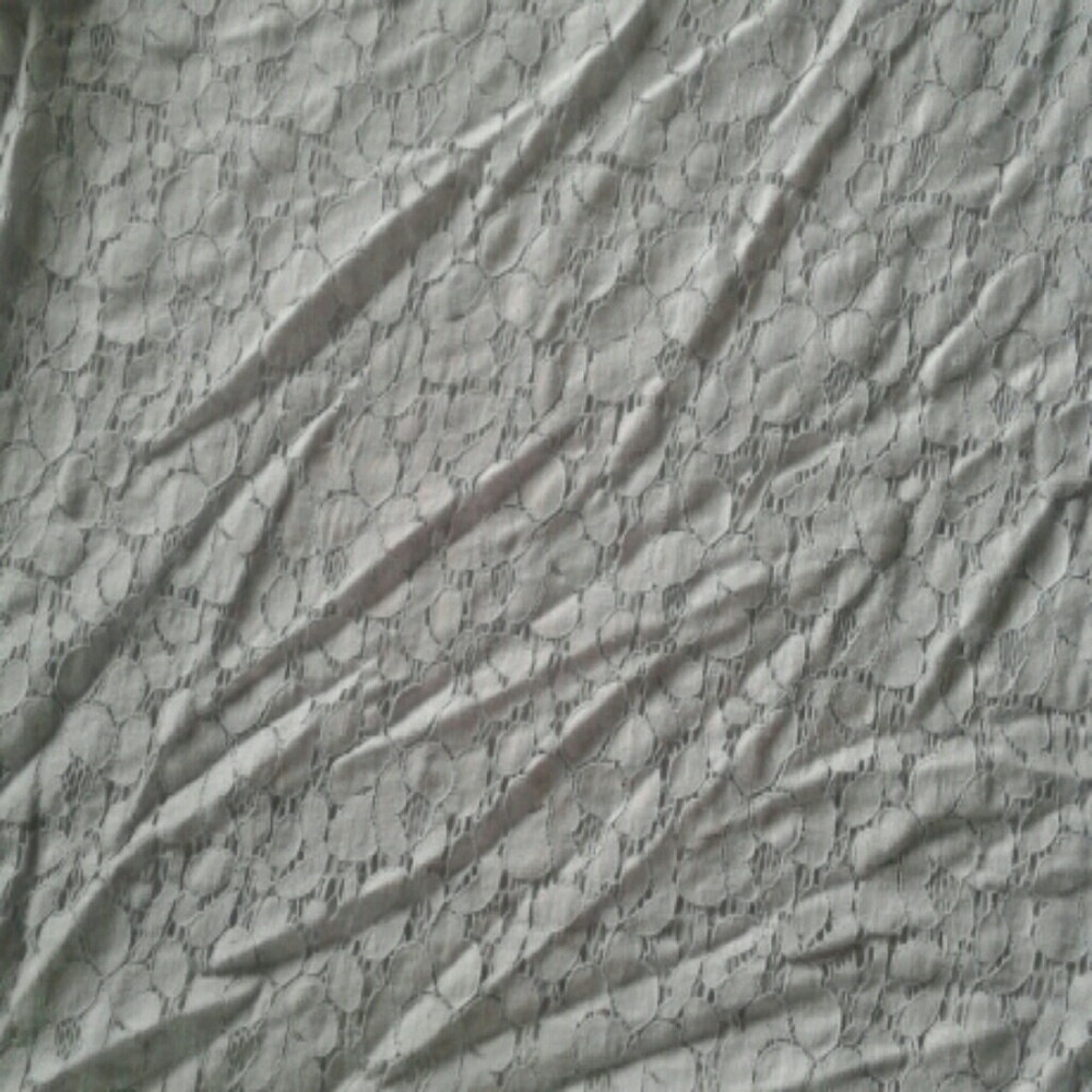 Beautiful Blouse - Picture 3 of 5