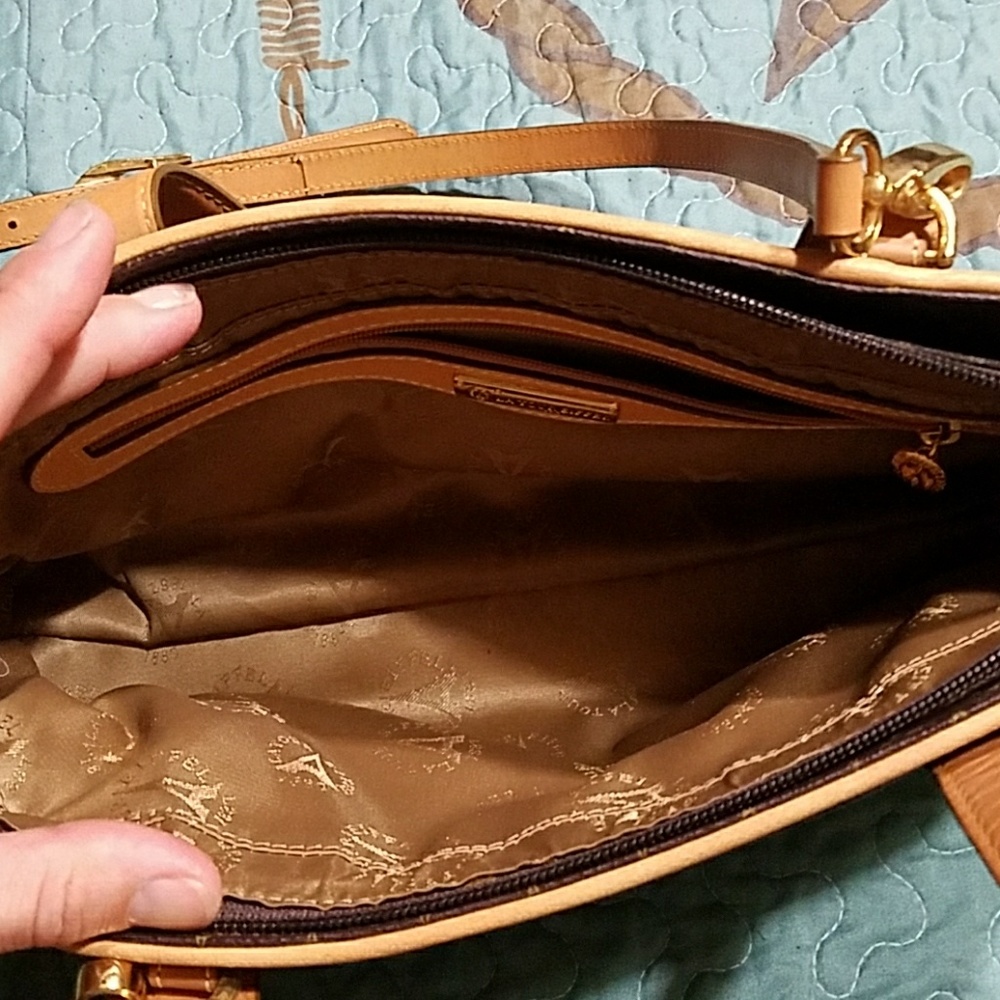 Purse - Picture 3 of 4