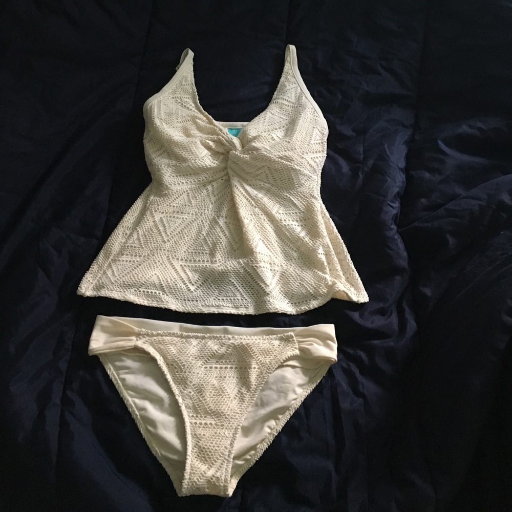 Bathing suit