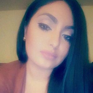 Meet your Posher, Daniela